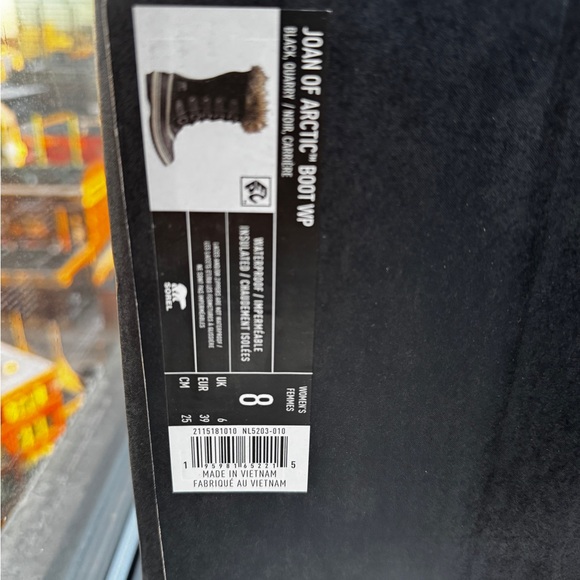 Sorel Joan of arctic Women's Black and White Fur-Trimmed. Brand new with tags 8 - Picture 3 of 10